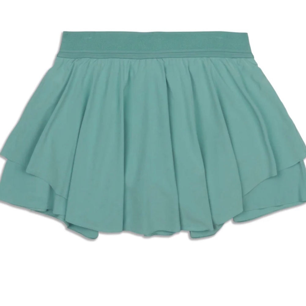 Lululemon court rival hr skirt